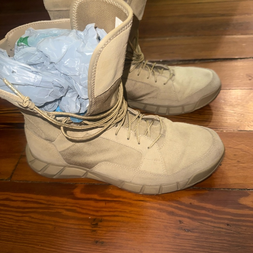 Oakley Tactical Tan Boots